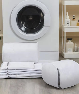 Versatile Shoe Washing Bag